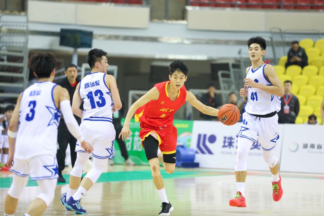 关于湖北男篮赢得一场硬仗，士气高涨的信息